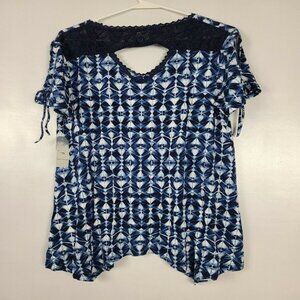 SKYES The Limit Blue White Basic Top Size Medium